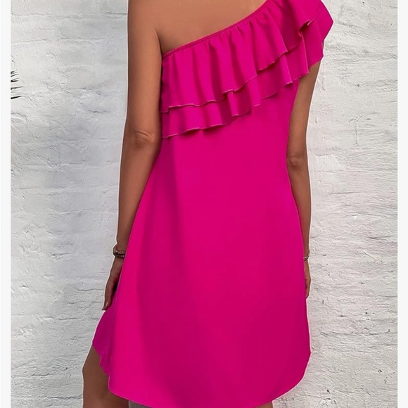 NWT One Shoulder Tiered Layered Sleeveless
Ruffle Trim Tunic Dress LARGE - Picture 2 of 6